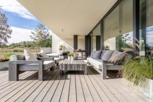 Avoir une belle terrasse à Les Bordes 